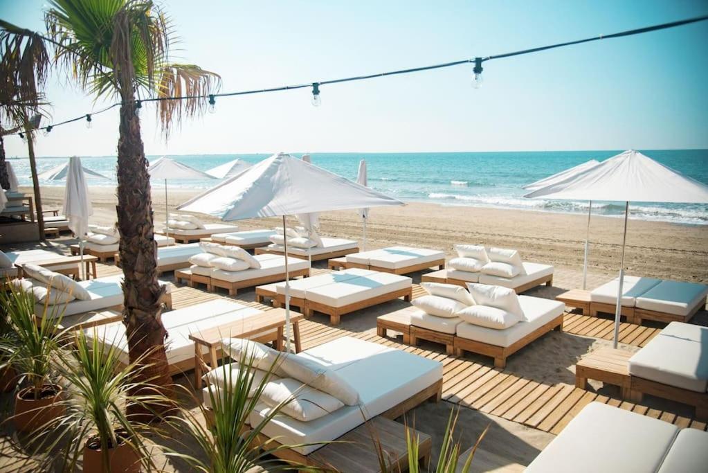 Chez Martin - Spacieux Appartement Climatise Proche De La Plage Ла Гранде-Моте Екстериор снимка