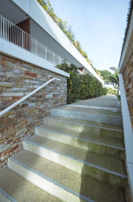Chez Martin - Spacieux Appartement Climatise Proche De La Plage Ла Гранде-Моте Екстериор снимка