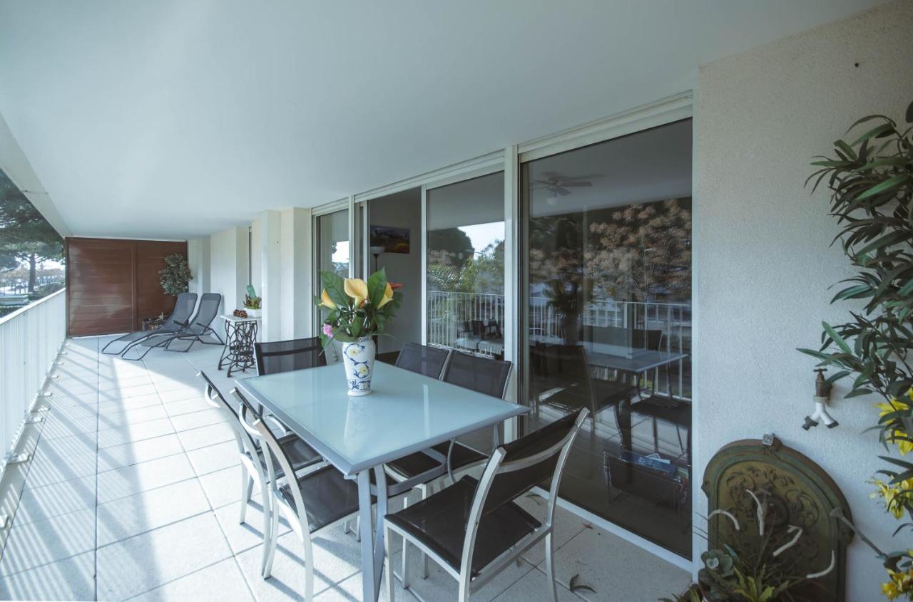 Chez Martin - Spacieux Appartement Climatise Proche De La Plage Ла Гранде-Моте Екстериор снимка