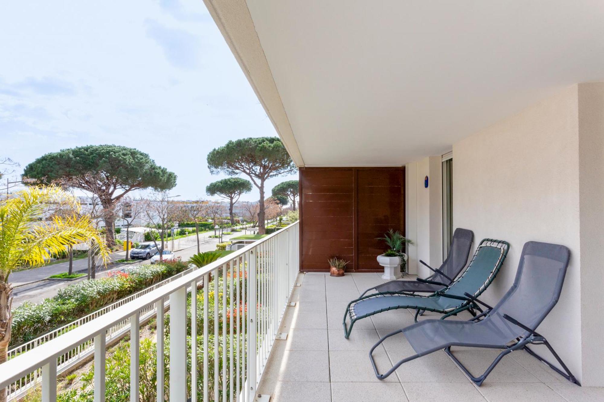 Chez Martin - Spacieux Appartement Climatise Proche De La Plage Ла Гранде-Моте Екстериор снимка